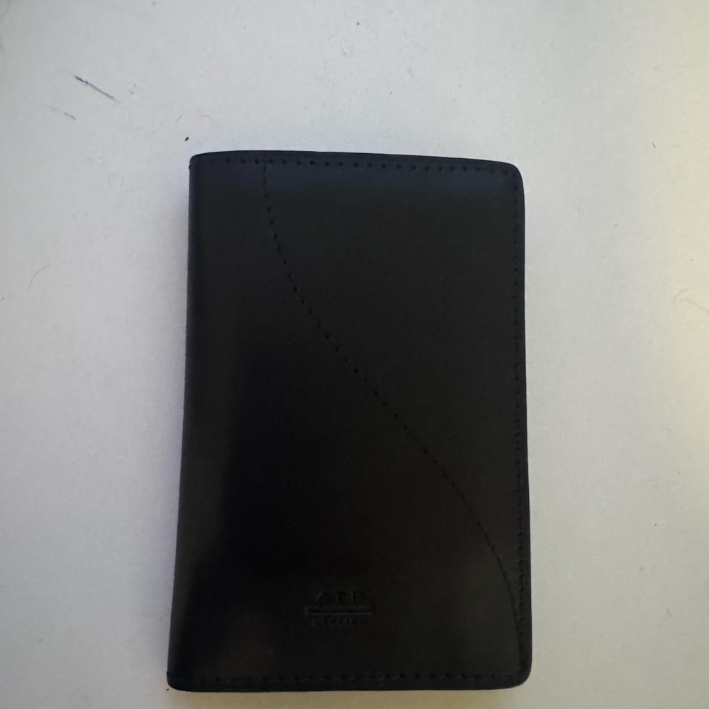 ATP ATELIER

Nardo Leather Card Holder